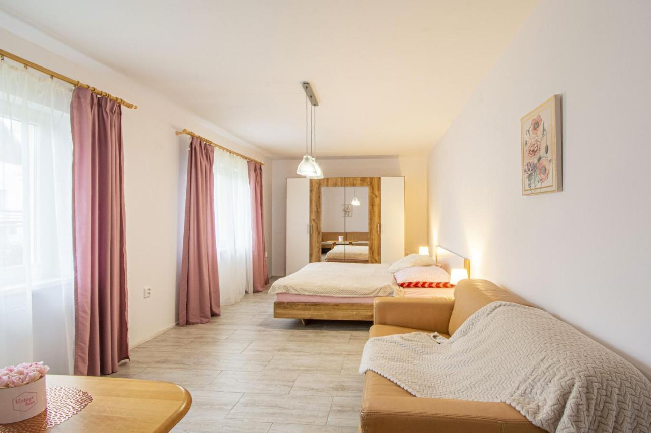 Velky Apartman Zlamanka Kroměříž Extérieur photo